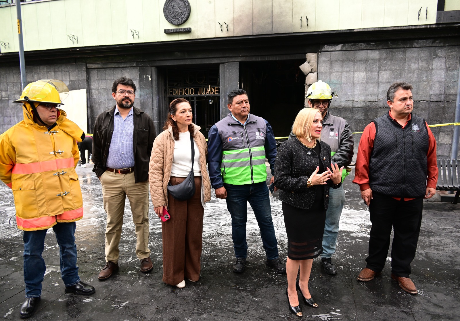 Olivia Garza acude al Edificio Juárez tras incidente registrado durante la madrugada